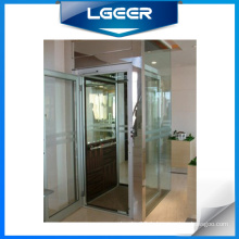 Ascenseur en verre / ascenseur à la maison avec une bonne décoration
